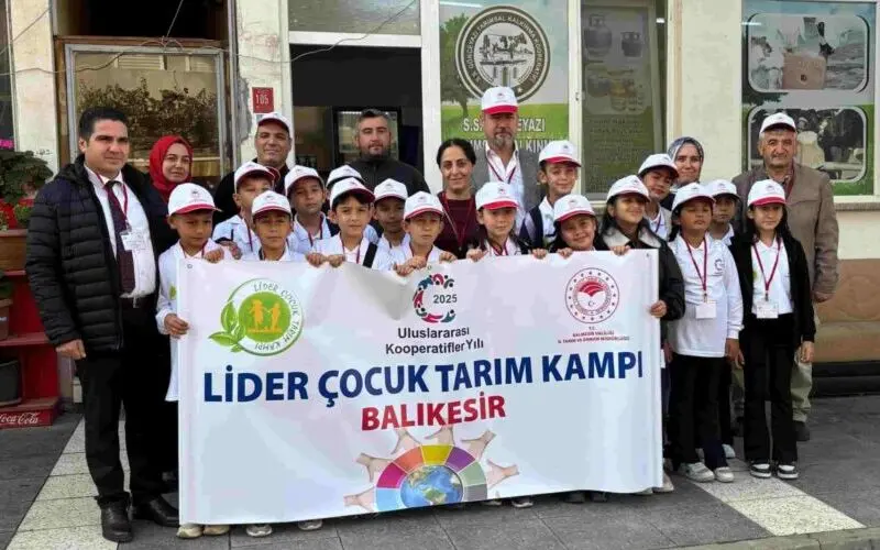 Dünya Kooperatifçilik Günü etkinliğinde Balıkesir Lider Çocuk Tarım Kampı öğrencileri — Gökçeyazı Kooperatifi