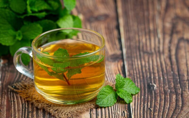 Melisa Çayının Faydaları: Uyku ve Tansiyona 5 Etkisi 