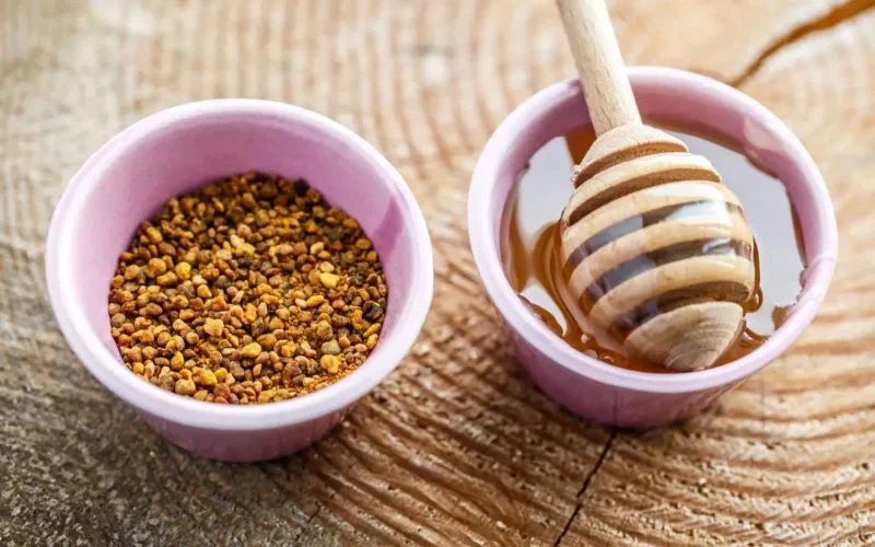 Propolis Nedir? Kovanın Sırrından İnsan Sağlığına 7 Fayda